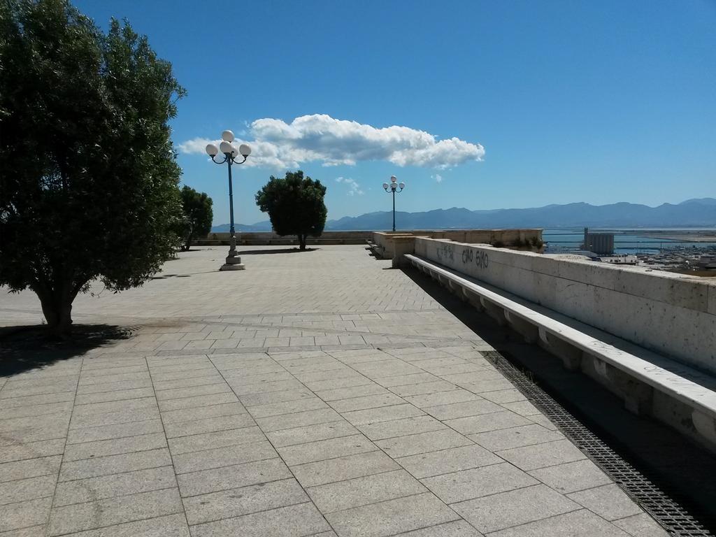 Hotel Due Colonne Cagliari Exterior foto